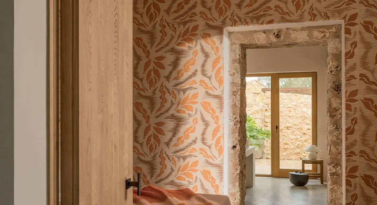 Masterful Wallpaper Solutions